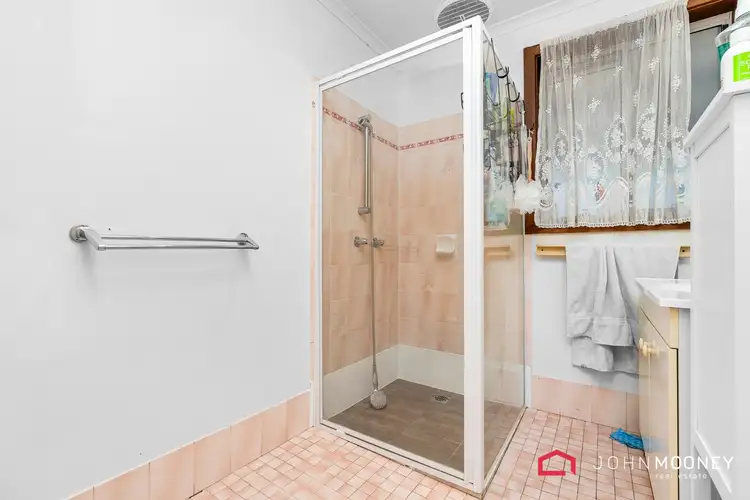 Sixth view of Homely unit listing, 2/2 Leena Place, Wagga Wagga NSW 2650