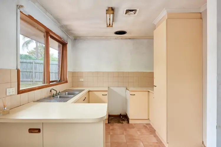 Sixth view of Homely house listing, 9 Orsett Court, Carrum Downs VIC 3201