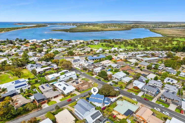 9 Bell Street, Ocean Grove VIC 3226