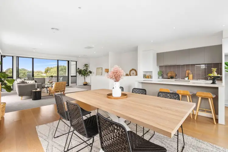 2 Pebble Place, Torquay VIC 3228