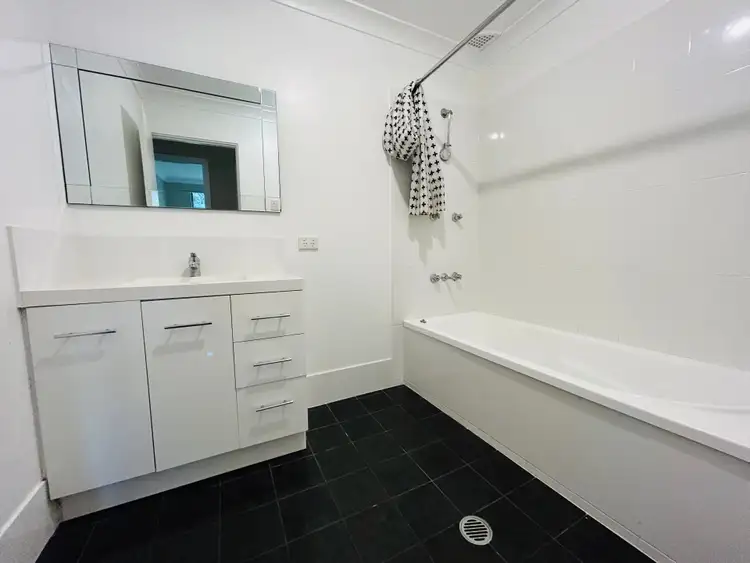 Fifth view of Homely house listing, 18 Freeman Crescent, Armidale NSW 2350