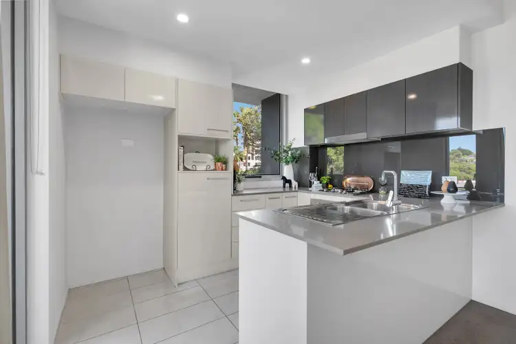 Second view of Homely apartment listing, 6/31 Agnes Street, Albion QLD 4010
