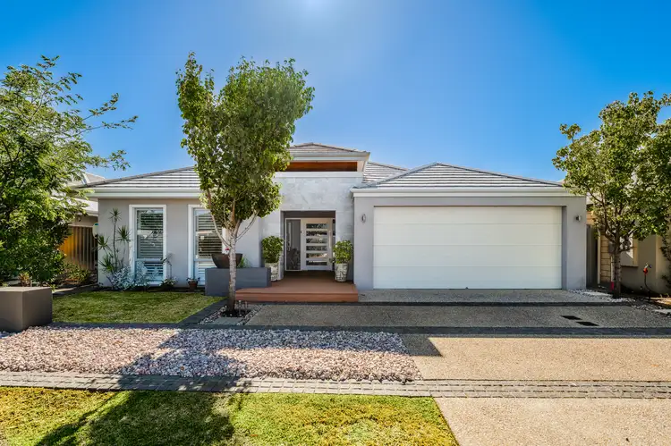 13 Barron Turn, South Yunderup WA 6208
