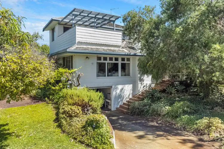 14 Glengariff Drive, Floreat WA 6014