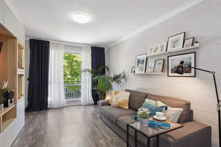 8A/55 Herdsman Parade, Wembley WA 6014