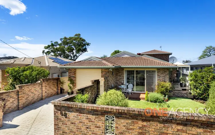 Main view of Homely villa listing, 1/68 Uligandi Street, Ettalong Beach NSW 2257