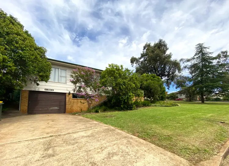 35 Barton Street, Parkes NSW 2870