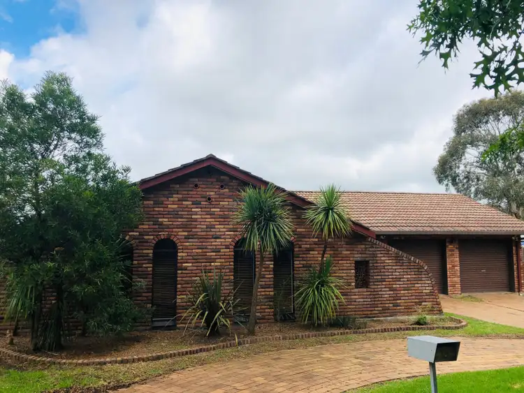 18 Oak Tree Drive, Armidale NSW 2350