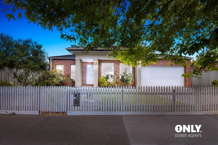 21 Northumbria Street, Cranbourne East VIC 3977