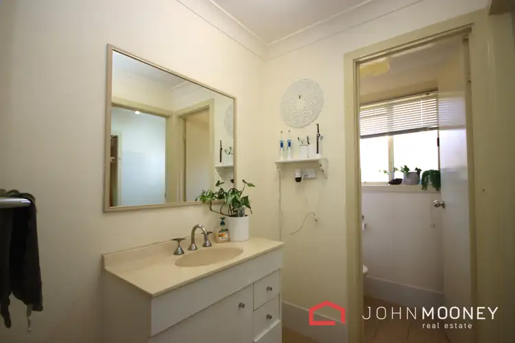 Fifth view of Homely house listing, 2 Lockett Place, Tolland NSW 2650