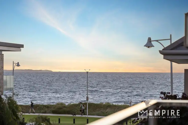 4 Draper Street, North Coogee WA 6163