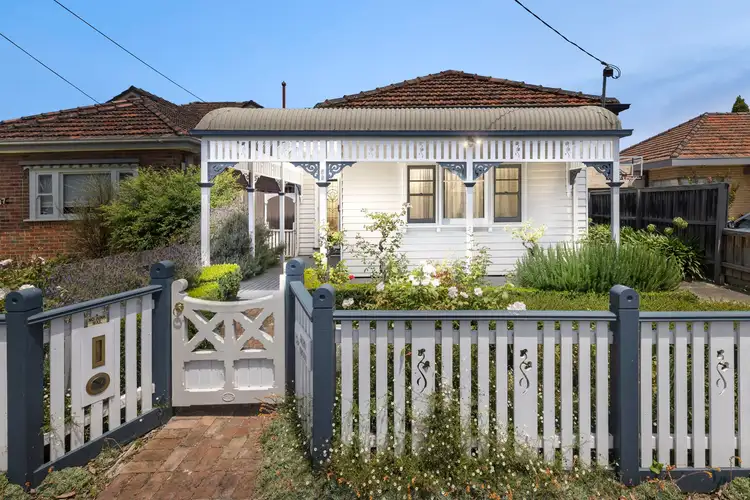 39 Ward Grove, Pascoe Vale South VIC 3044