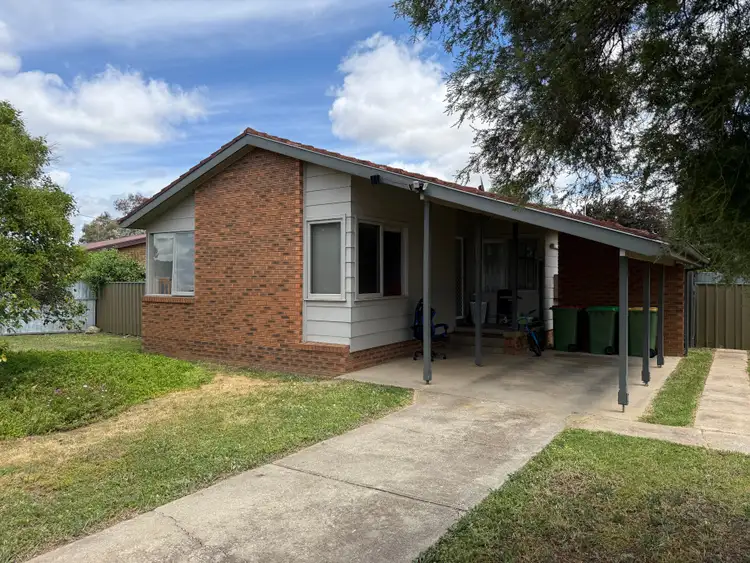 8 Pinot Crescent, Corowa NSW 2646