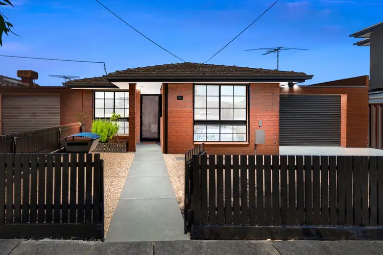 3/21-23 Christie Street, Deer Park VIC 3023