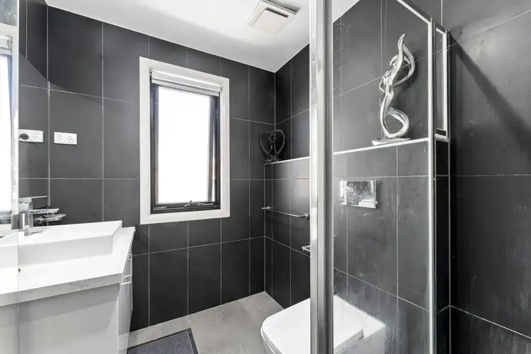 Fifth view of Homely apartment listing, 4/125 Raleigh Road, Maribyrnong VIC 3032