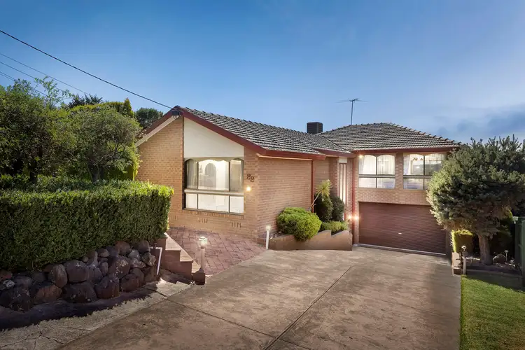 22 Nigel Crescent, Gladstone Park VIC 3043