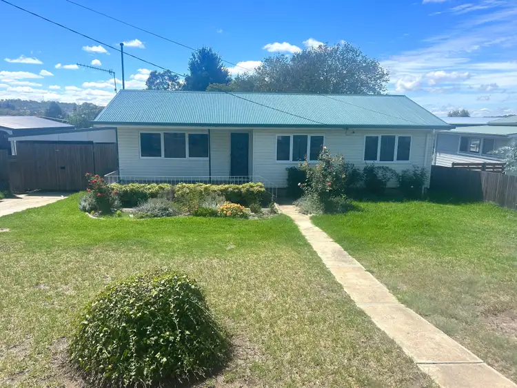 5 Marsh Street, Armidale NSW 2350