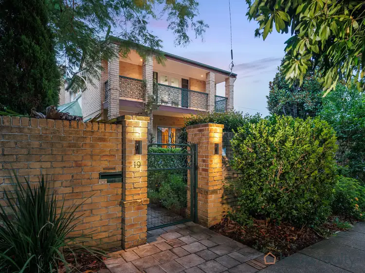 19 Marlborough Street, Sherwood QLD 4075