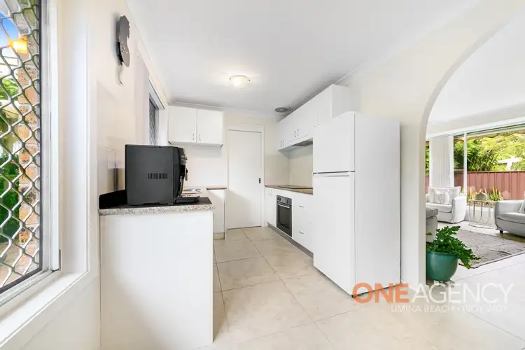 Fifth view of Homely villa listing, 2/60 Flathead Road, Ettalong Beach NSW 2257