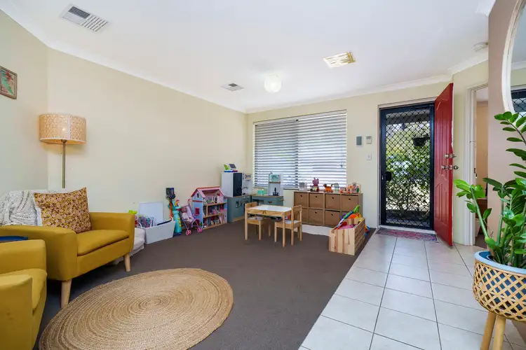 Fifth view of Homely house listing, 6 Kunzea Close, Maida Vale WA 6057