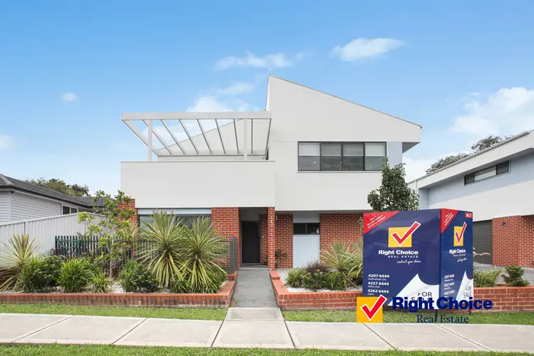 Main view of Homely townhouse listing, 3/44-46 Kingston Street, Oak Flats NSW 2529
