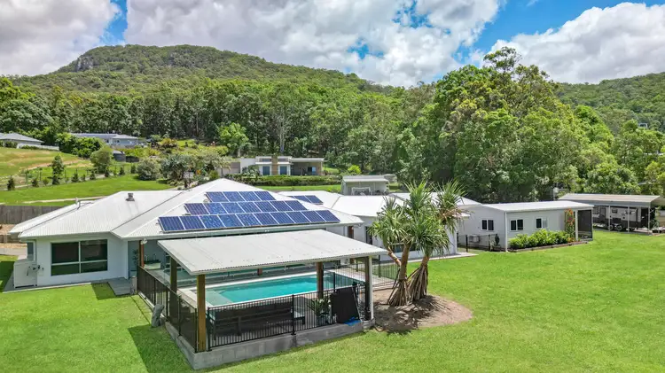 12 Botanica Place, Valdora QLD 4561