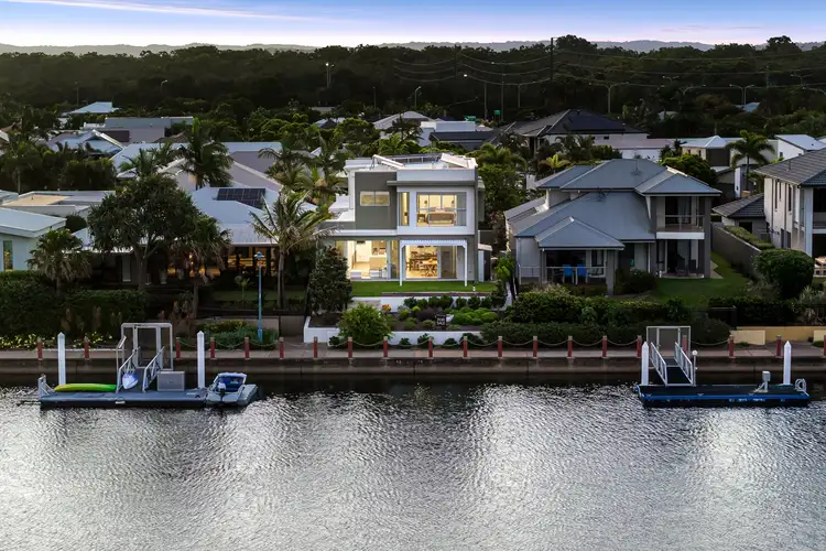 18 Bonaire Court, Kawana Island QLD 4575