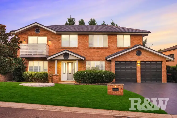 7 James Meehan Way, Macquarie Links NSW 2565
