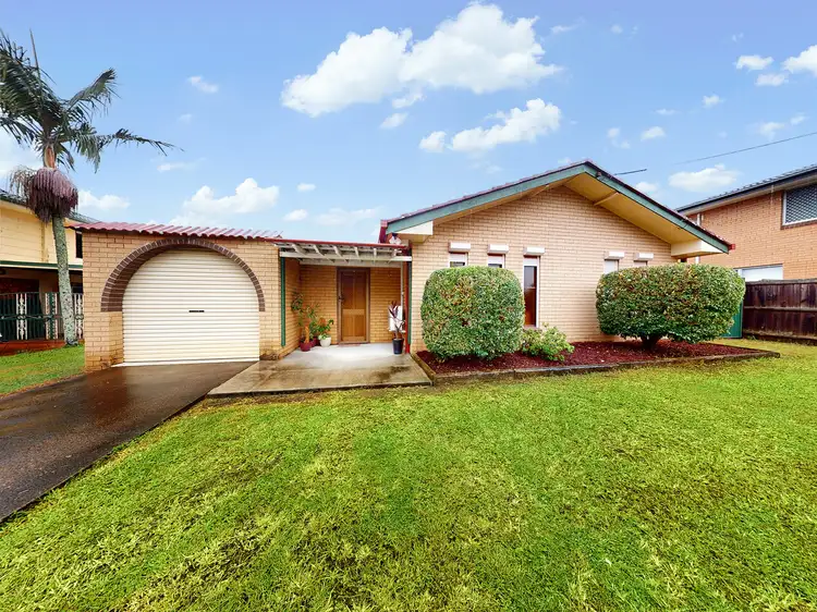 349 Old Cleveland Road East, Birkdale QLD 4159