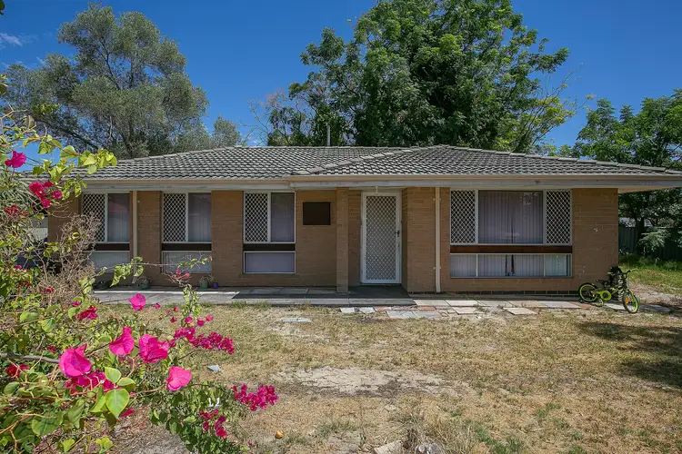 1 Crandon Street, Gosnells WA 6110