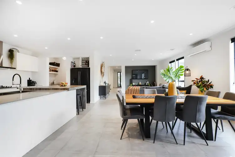 Fifth view of Homely house listing, 10 Alto Crescent, Greenvale VIC 3059