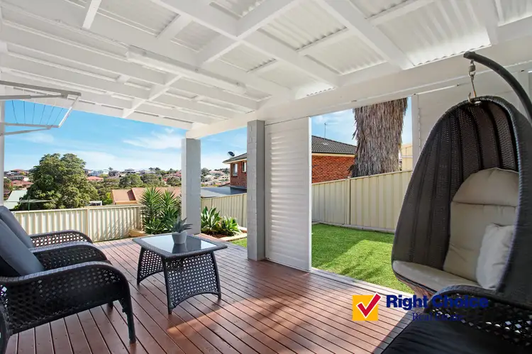 Main view of Homely semi-detached listing, 1/7 Burrill Place, Flinders NSW 2529