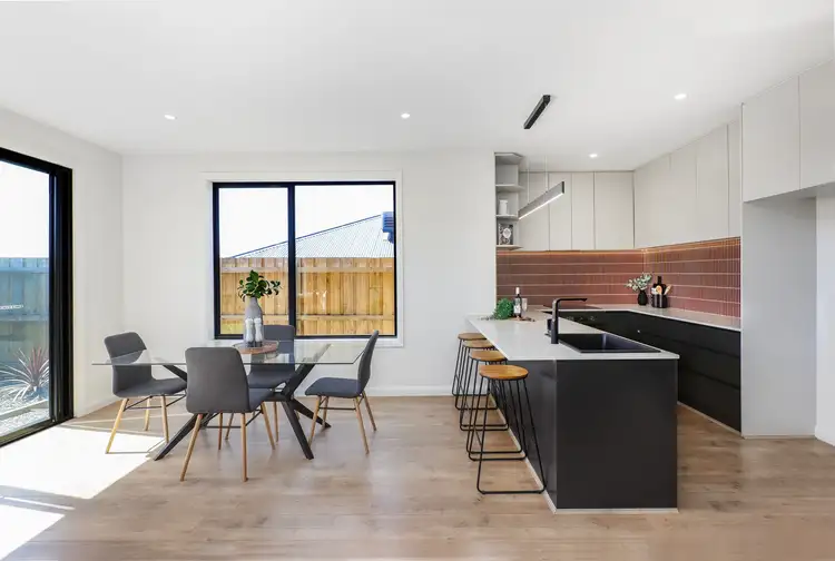 Sixth view of Homely house listing, 7 Mattina Circuit, Greenvale VIC 3059