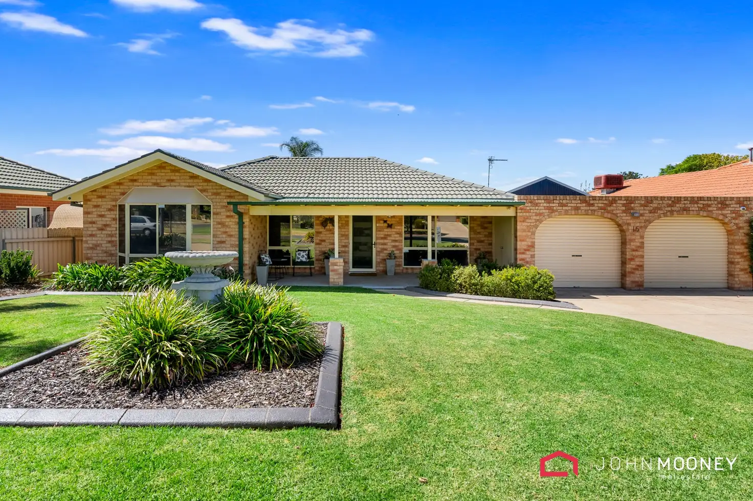 Main view of Homely house listing, 16 Gidgee Place, Glenfield Park NSW 2650