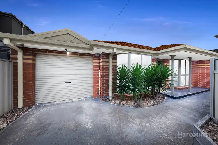 2/3 Carroll Street, Deer Park VIC 3023