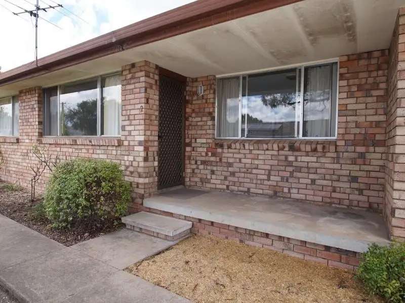 Main view of Homely unit listing, 2/5 Wigan Avenue, Armidale NSW 2350