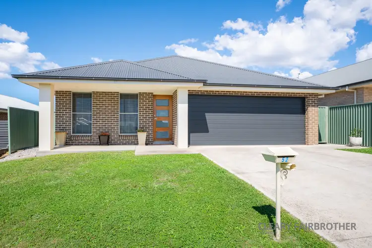 52 Westbourne Drive, Llanarth NSW 2795