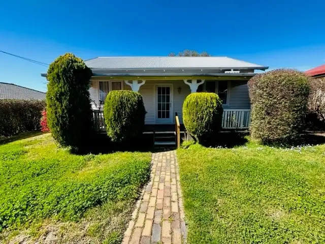 183 Allingham St, Armidale NSW 2350