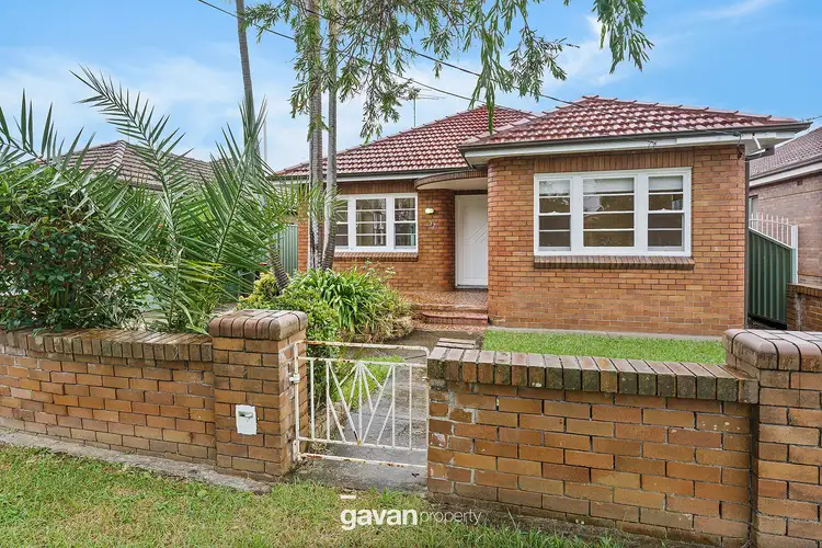 32 Lee Avenue, Beverly Hills NSW 2209