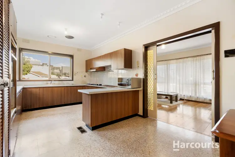 Sixth view of Homely house listing, 2 Clover Avenue, St Albans VIC 3021