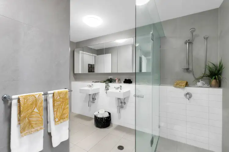 Fifth view of Homely apartment listing, 5/20 Queens Road, Taringa QLD 4068