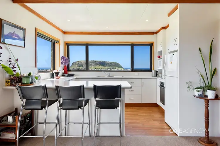 11 Wells Road, Stanley TAS 7331