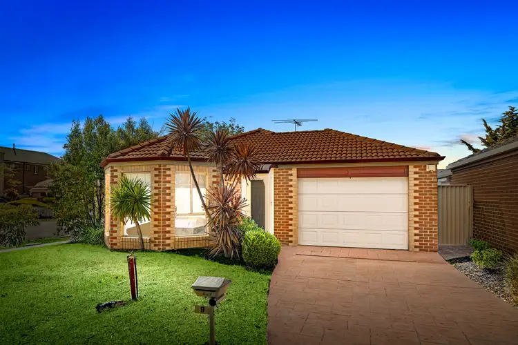 9 Bendigo Circuit, Caroline Springs VIC 3023