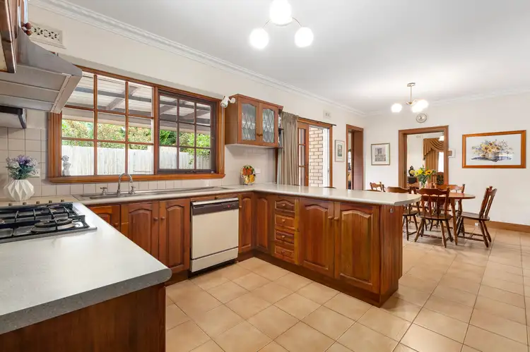 Fourth view of Homely house listing, 5 Maple Court, Keilor VIC 3036