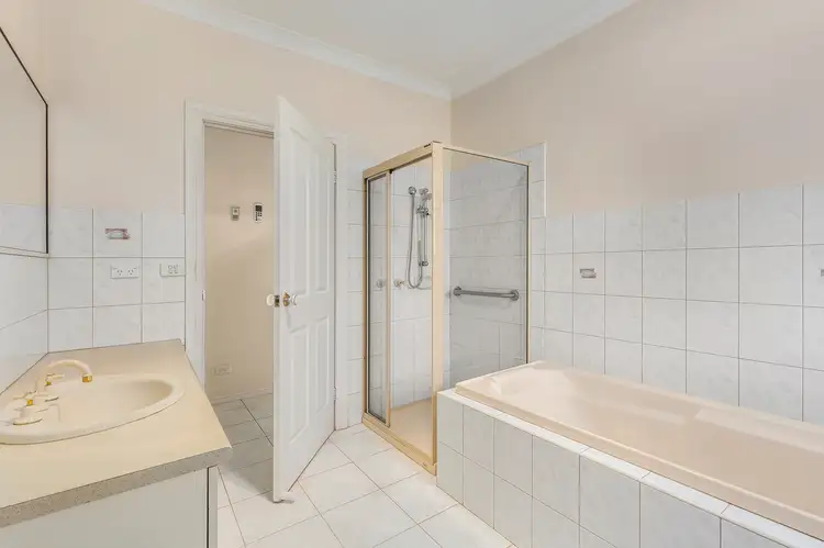 Sixth view of Homely house listing, 39 Border Drive, Keilor East VIC 3033