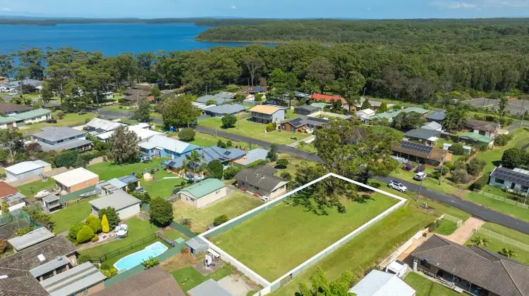 10 Greenbank Grove, Culburra Beach NSW 2540