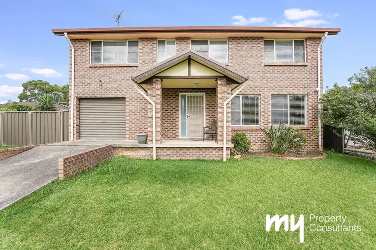 48 Donalbain Circuit, Rosemeadow NSW 2560