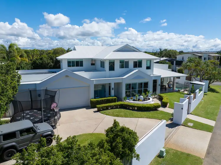 15 Majorca Place, Kawana Island QLD 4575