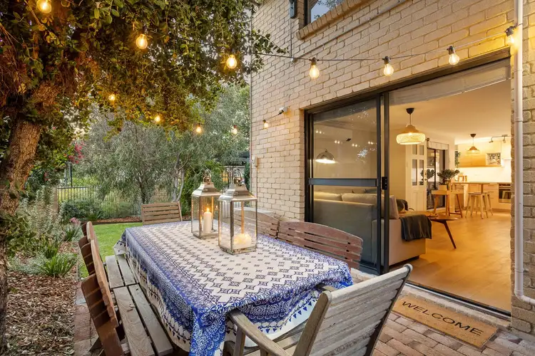 4/10 Aberdare Road, Shenton Park WA 6008