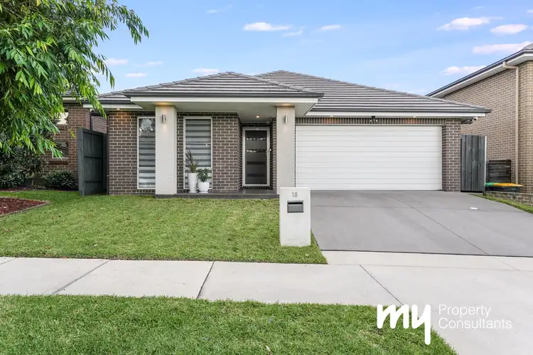 18 Downing Way, Gledswood Hills NSW 2557